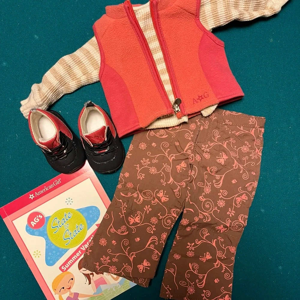 American Girl Wilderness Hiking Outfit and Book Set - Picture 1 of 4